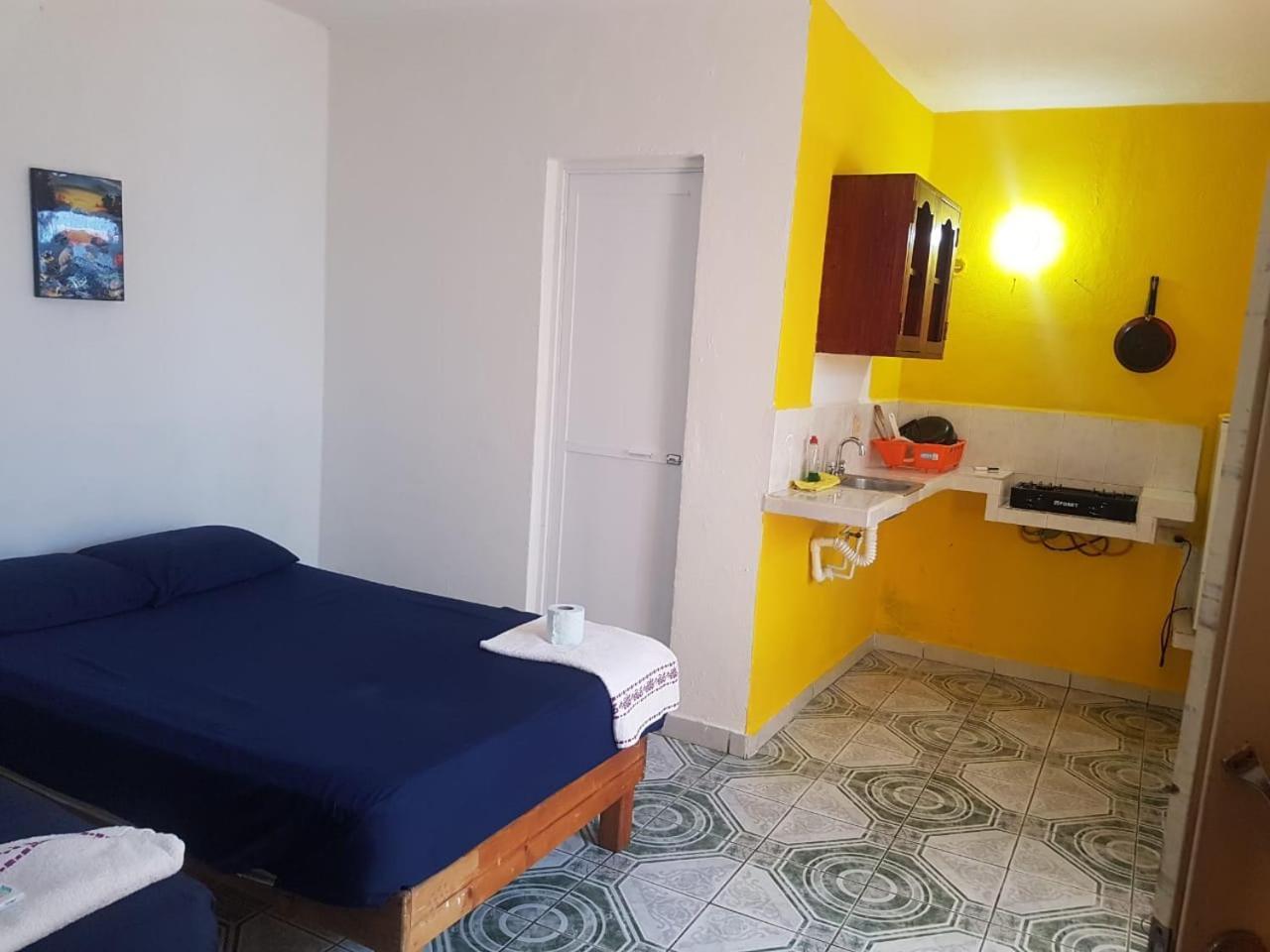 El Malecon, Central Mini Apartments Isla Mujeres Eksteriør billede